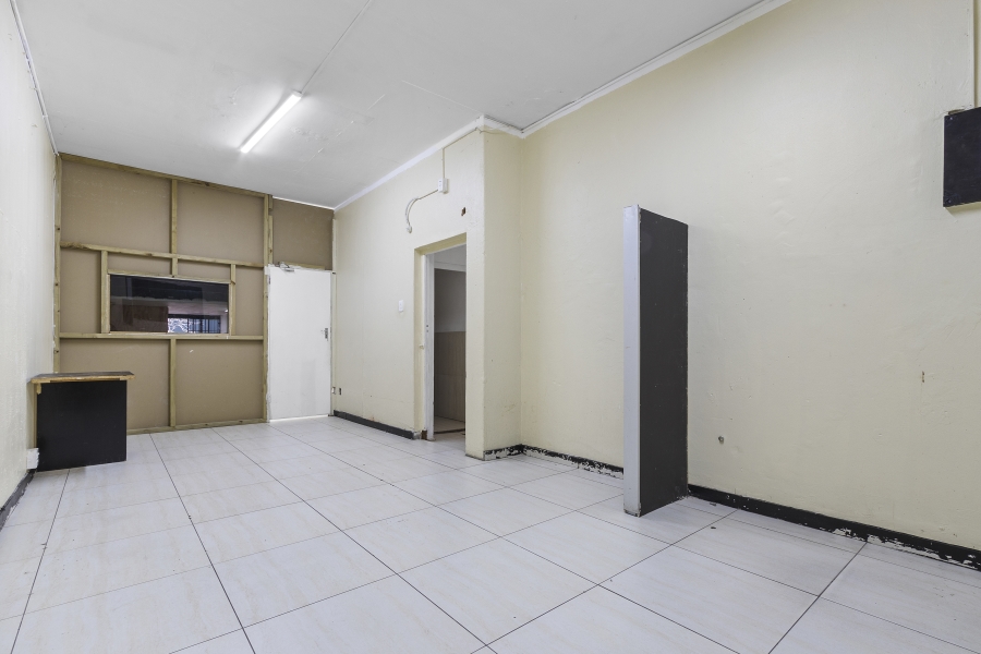 To Let commercial Property for Rent in Claremont Western Cape